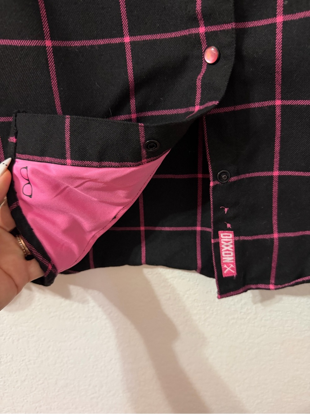 DIXXON Hope Breast Cancer Awareness Black with Pink Plaid Accents Flannel - S - Picture 6 of 7